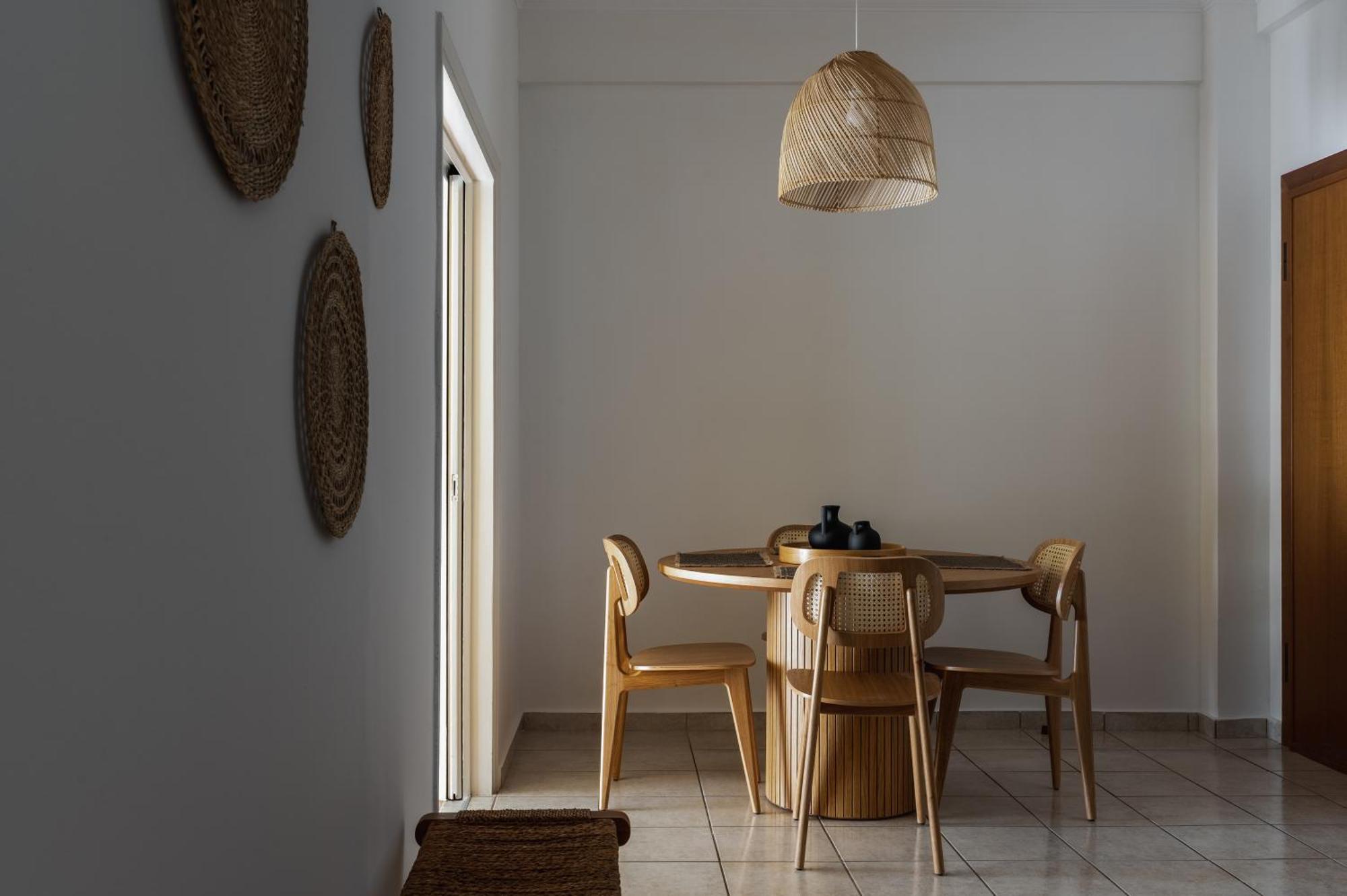 Athens' Gem: Fun, Sun & Your Koukaki Run! Extérieur photo